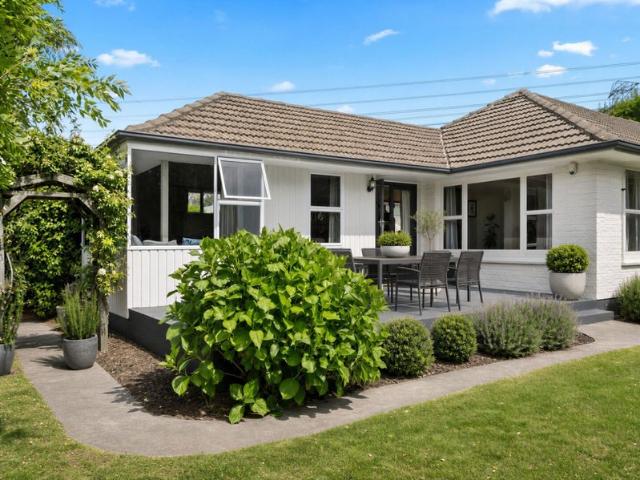 House for rent in Chaslands, Canterbury