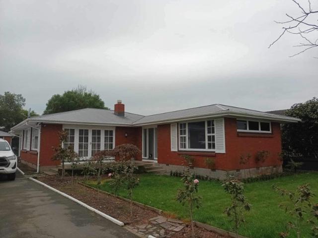House for rent in Chaslands, Canterbury