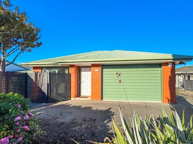 House for rent in Chaslands, Canterbury