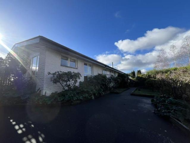 House for rent in Chaslands, Canterbury