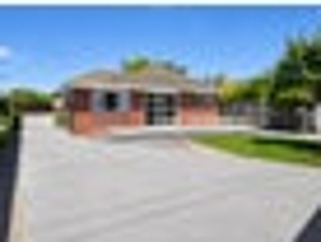 House for rent in Chaslands, Canterbury