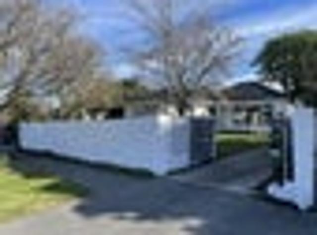 House for rent in Chaslands, Canterbury