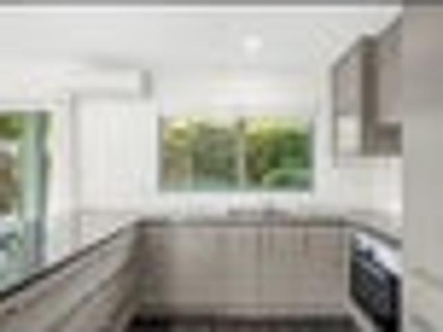 House for rent in Chaslands, Canterbury