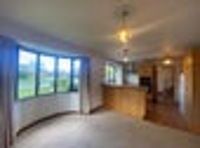 House for rent in Chaslands, Canterbury