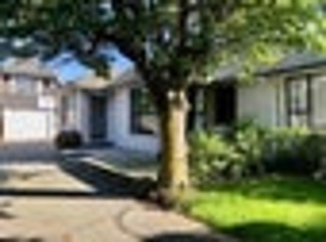House for rent in Chaslands, Canterbury