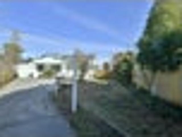 House for sale in Chaslands, Canterbury