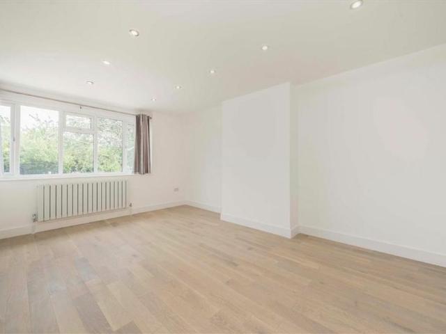 House for rent in London Borough of Lewisham, Greater London