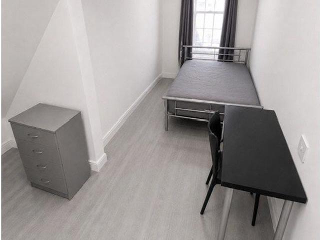 Room for rent in Kingsbury, Greater London