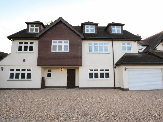 House for rent in Emerson Park, Greater London
