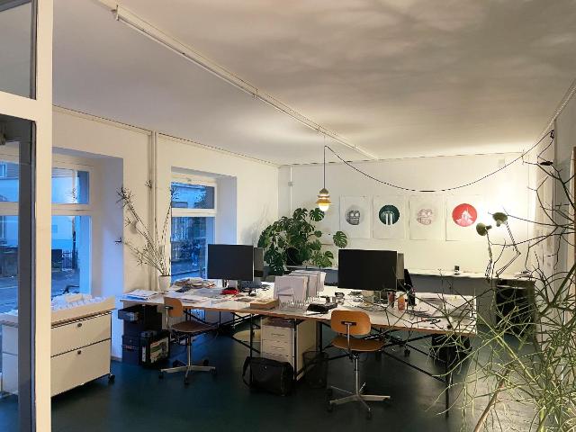 Büro mieten in Einigen, Zürich