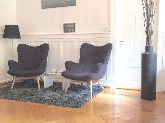Büro mieten in Einigen, Zürich