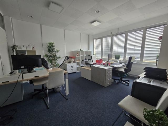 Büro mieten in Lonay, Waadt