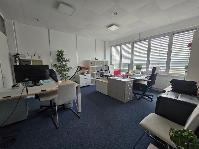 Büro mieten in Lonay, Waadt