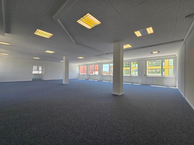 Büro mieten in Renens, Waadt