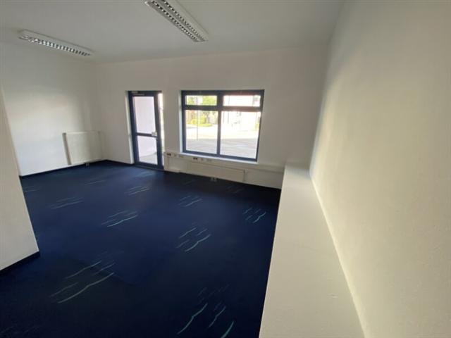 Gewerbe mieten in Schwechat, Niederösterreich