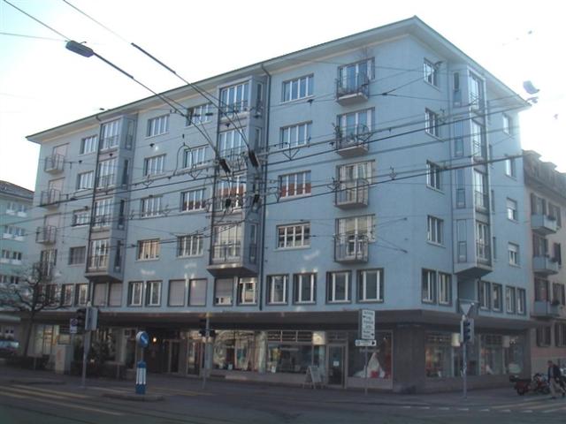 Büro mieten in Einigen, Zürich