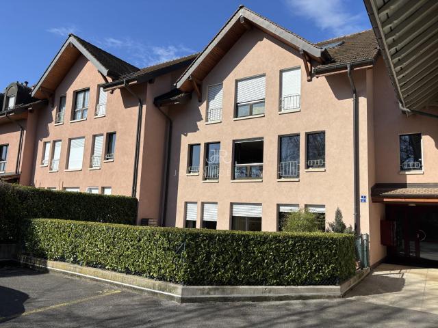 Wohnung kaufen in Commugny, Waadt