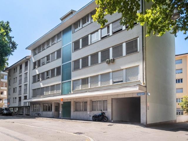 Büro mieten in Einigen, Zürich