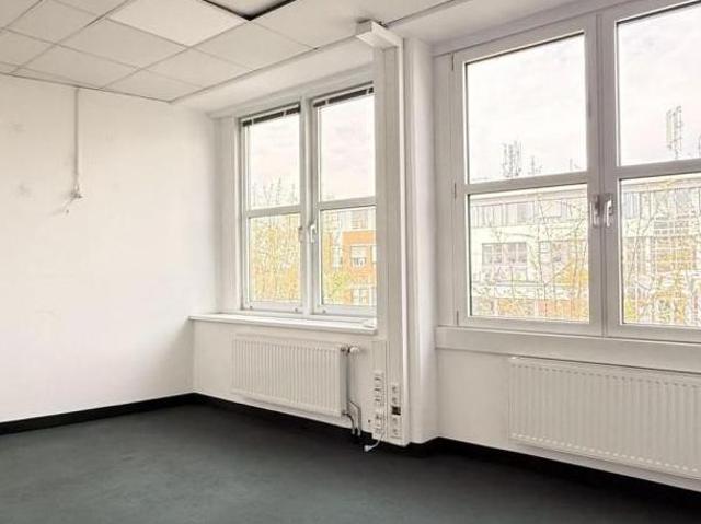 Gewerbe mieten in Schwechat, Niederösterreich