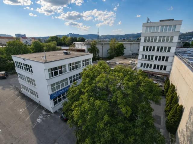 Gewerbe kaufen in Chemiepark Linz, Linz