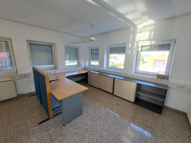 Gewerbe mieten in Raffelstetten, Asten