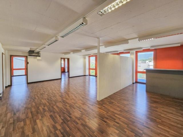 Büro kaufen in Nyon, Waadt