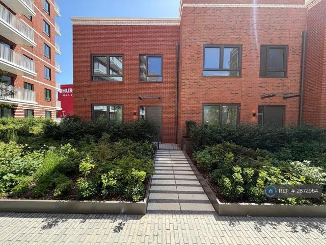 House for rent in Thamesmead, Greater London