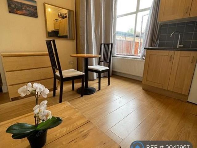 Apartment for rent in Hendon, Greater London