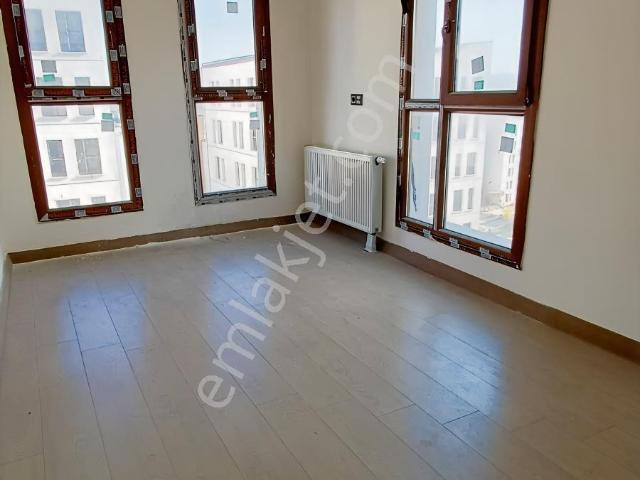 Kapaklıoluk, Mustafakemalpaşa içerisinde kiralık mülk