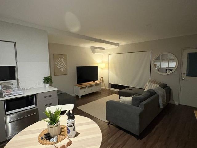 Room for rent in Cockburn, Western Australia