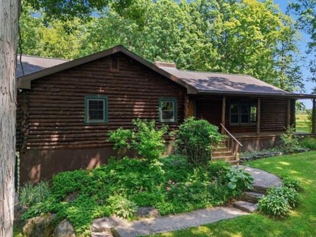 House for sale in Saratoga, New York