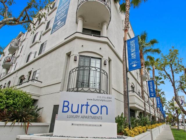 Apartment for rent in Canoga Park, California