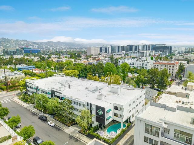Apartment for rent in Canoga Park, California