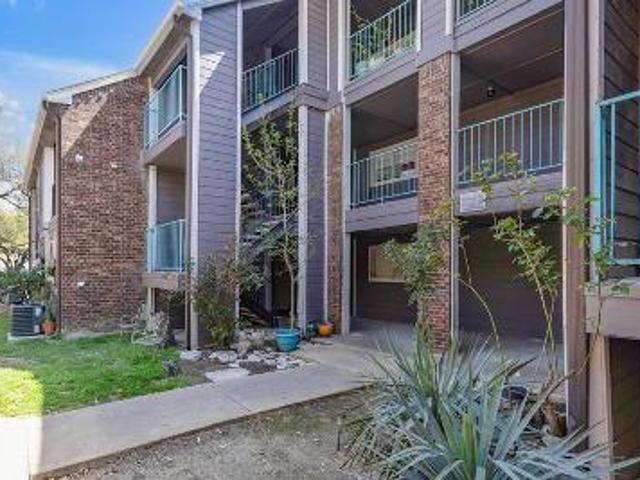 Condo for sale in Austin