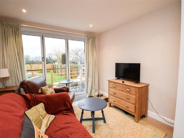 House for rent in Little Neston, West Vale