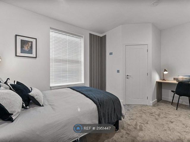 Room for rent in New Normanton, East Midlands