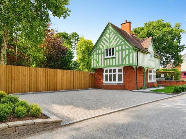 House for rent in Littleover, East Midlands