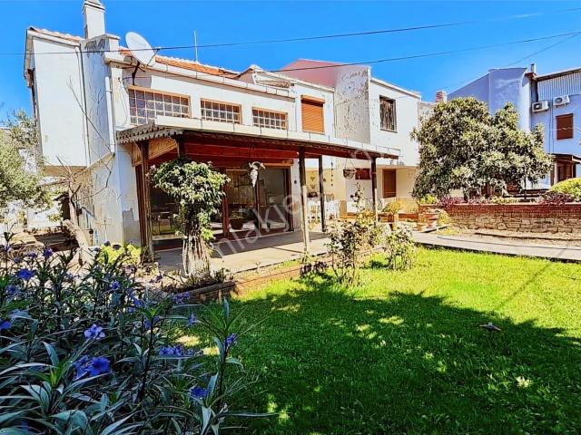 Foça, İzmir içerisinde satılık Villa