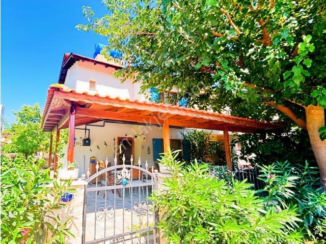 Foça, İzmir içerisinde satılık Villa