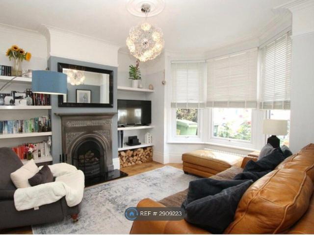 Room for rent in Glyndon, Plumstead