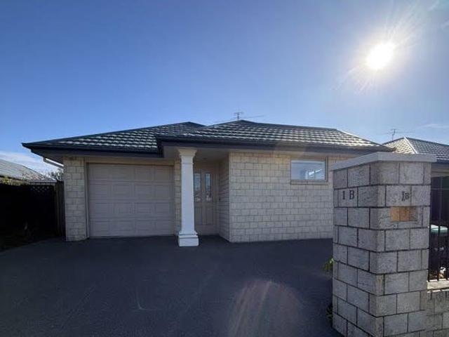 House for rent in Chaslands, Canterbury