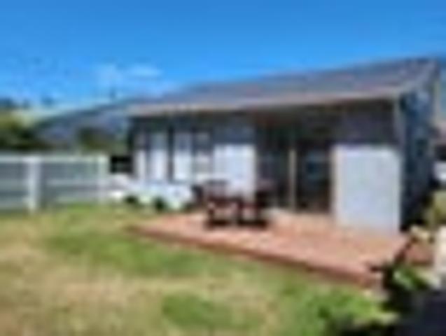 House for rent in Chaslands, Canterbury