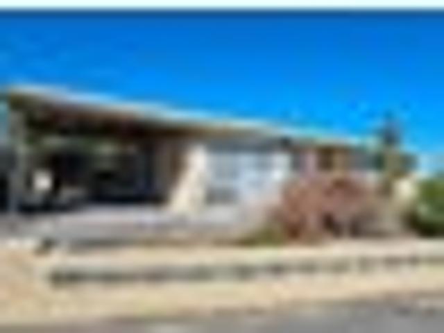 House for rent in Chaslands, Canterbury