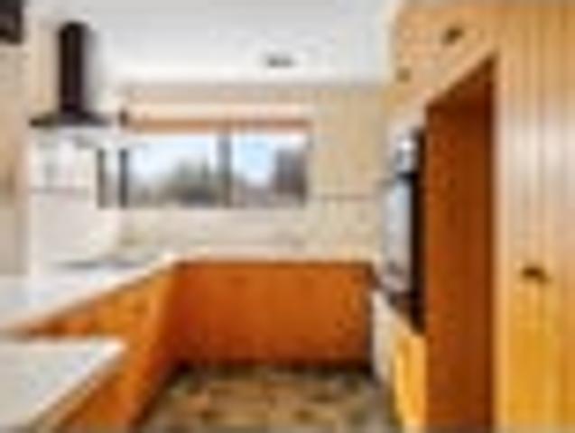 House for rent in Chaslands, Canterbury