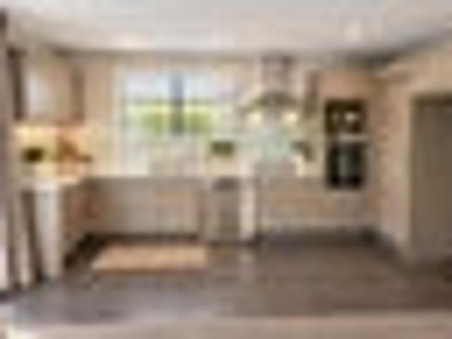 House for rent in Chaslands, Canterbury