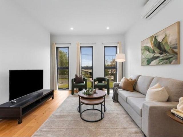 Room for rent in Camerons Creek, Victoria