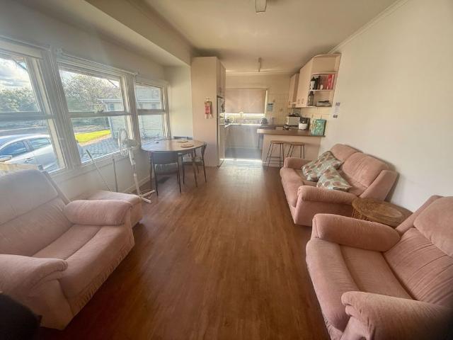 Room for rent in Camerons Creek, Victoria