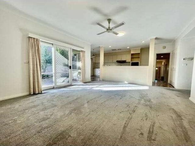 Room for rent in Camerons Creek, Victoria
