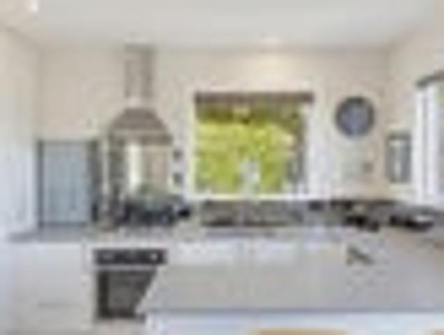 House for sale in Chaslands, Canterbury
