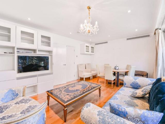 Apartment for rent in Paddington, Greater London